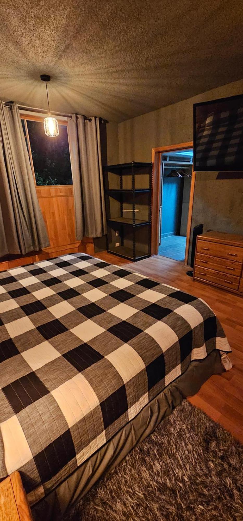 Privada Con Bano Regadera Y Cocina E *