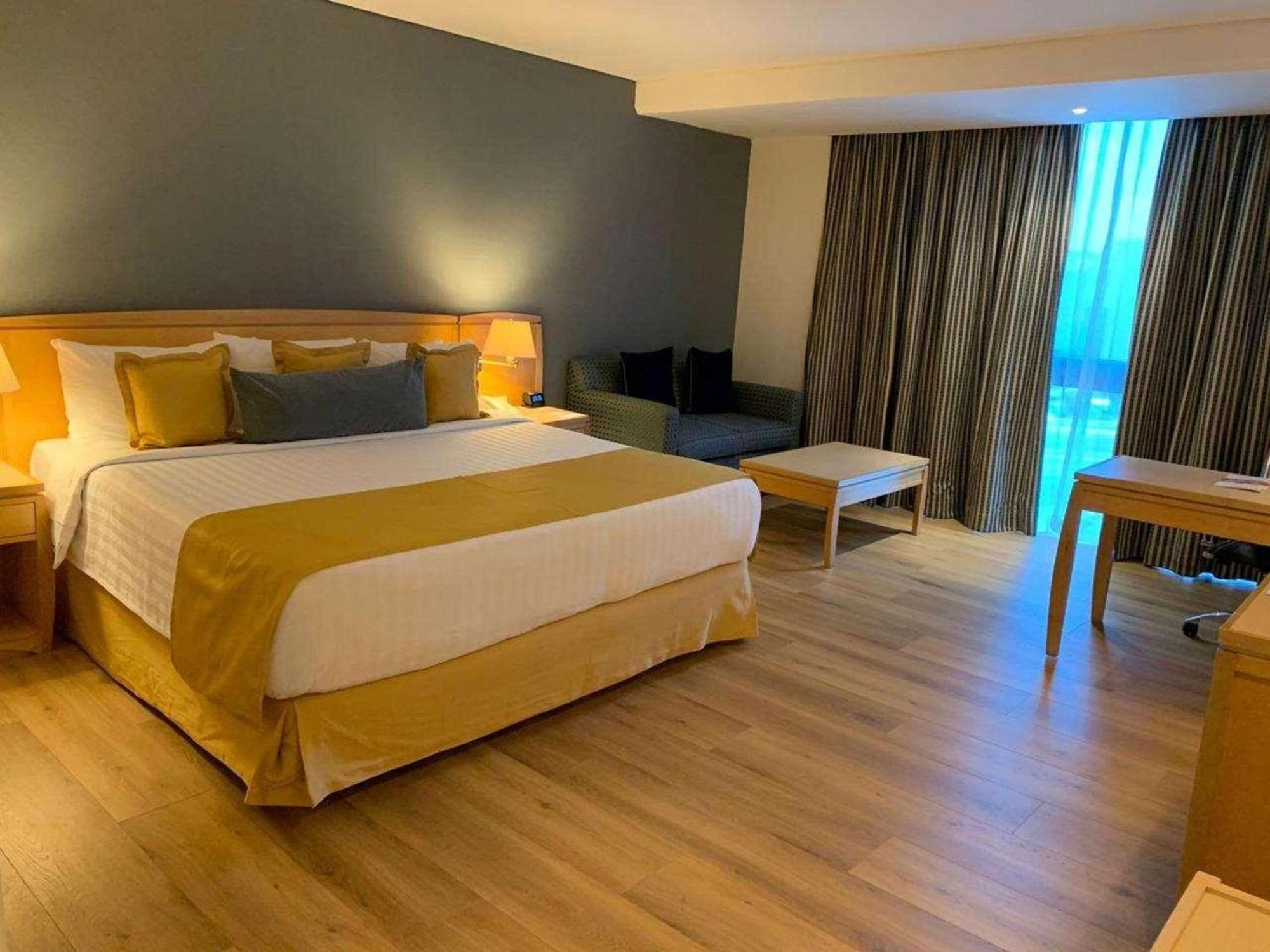Radisson Paraiso Mexico Hotel