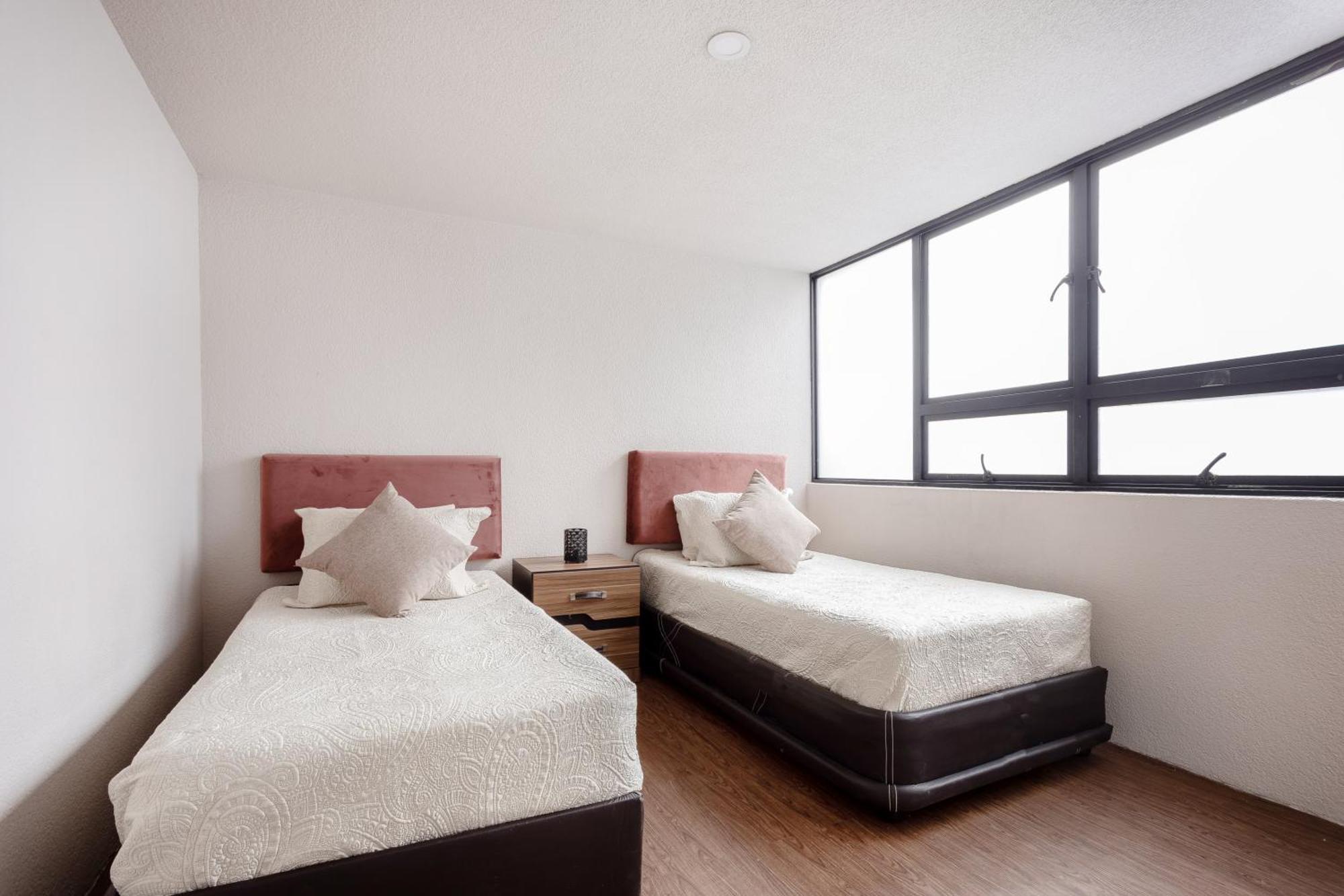 Modern 2br In Roma - Sleeps 6- Parking- Fast Wifi * México DF