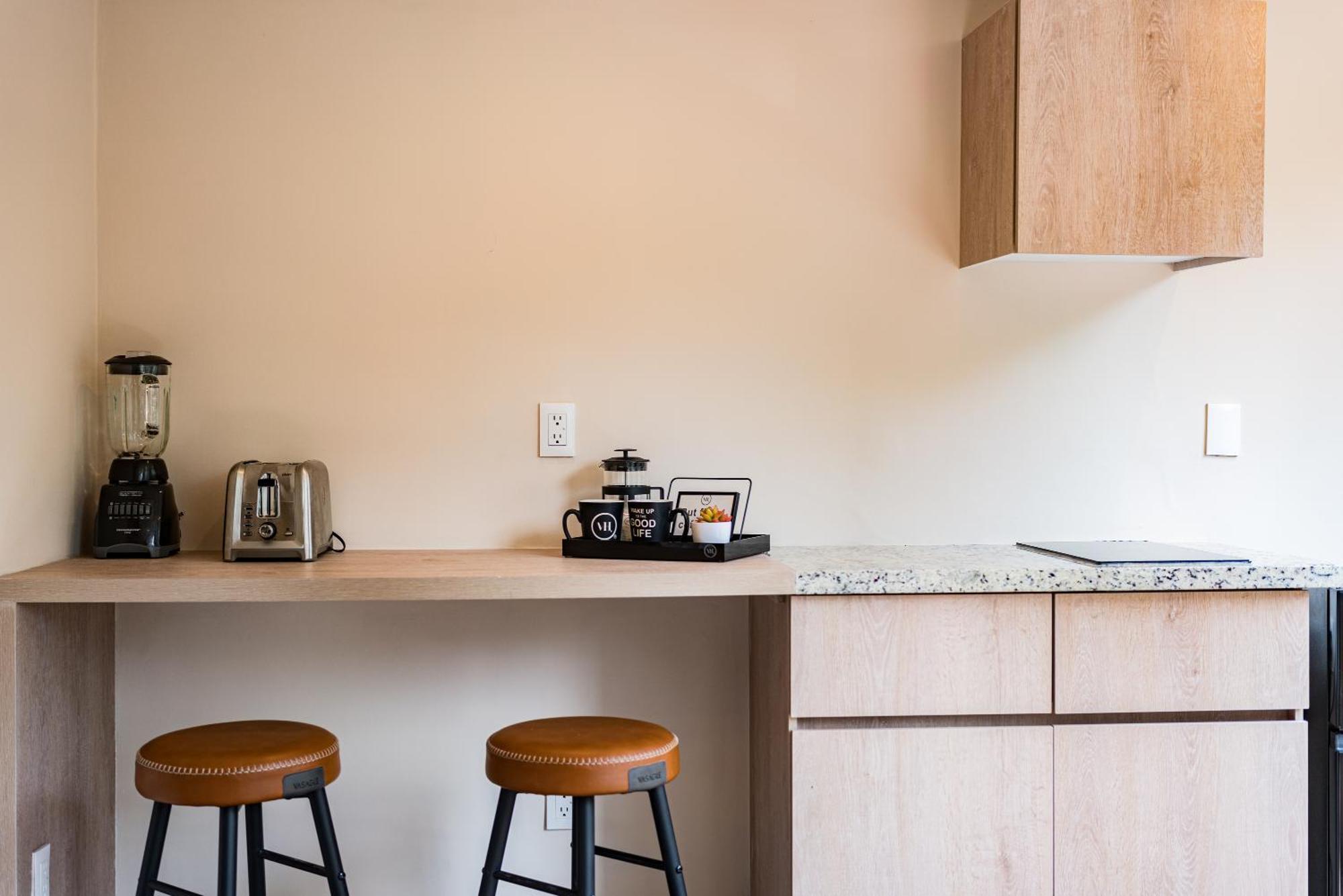Tiny Desk By Vh *