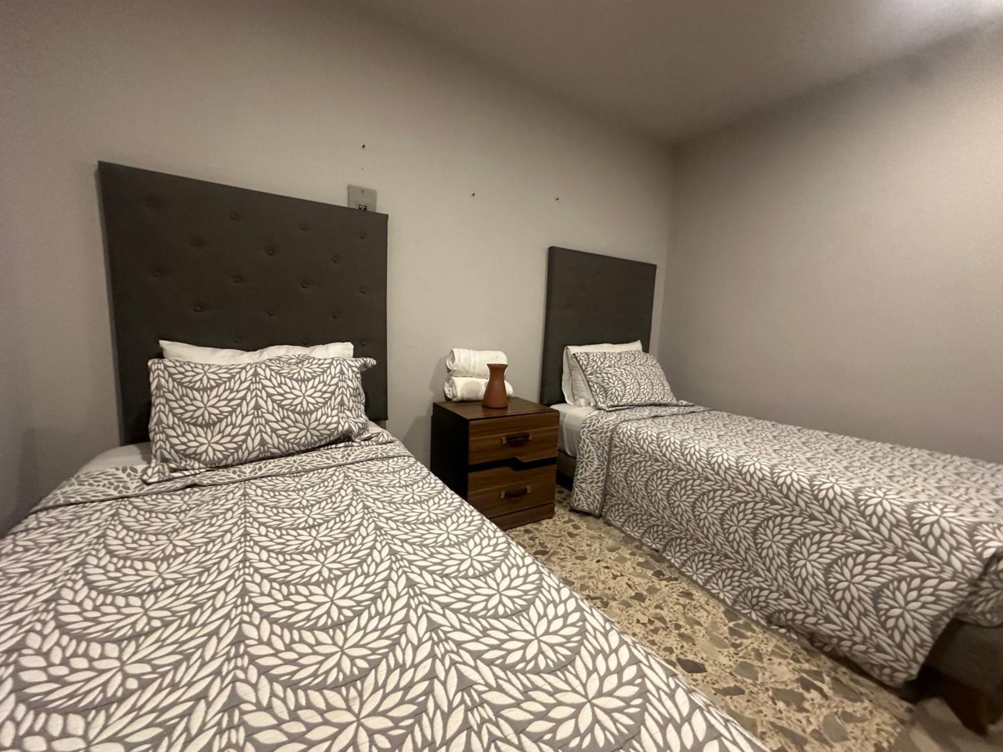 Modern Polanco - Parking- Elevator- Sleeps 10 Apartamento