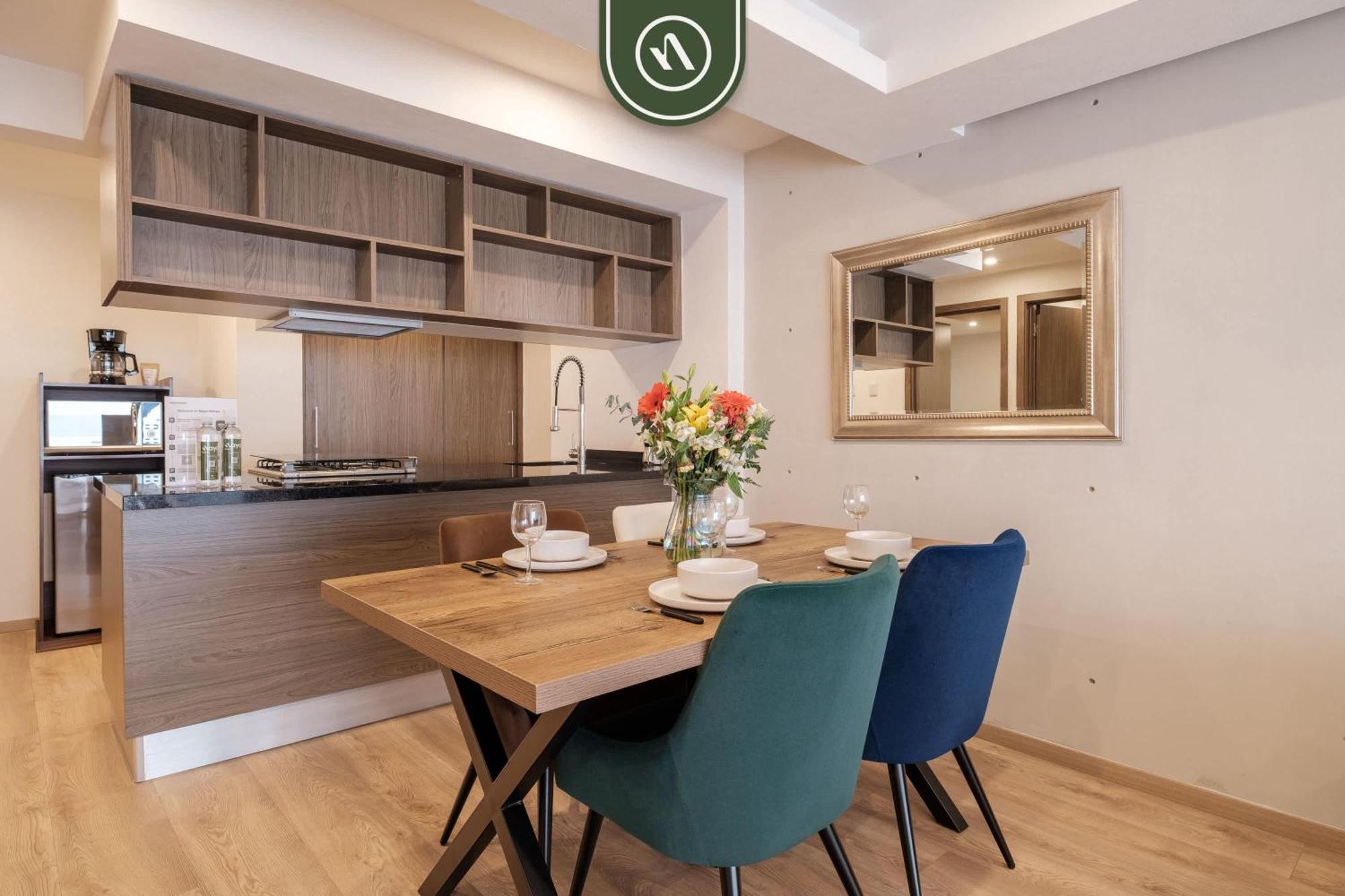 Amazing 2 Bedroom With Private Patio In Reforma Apartment *