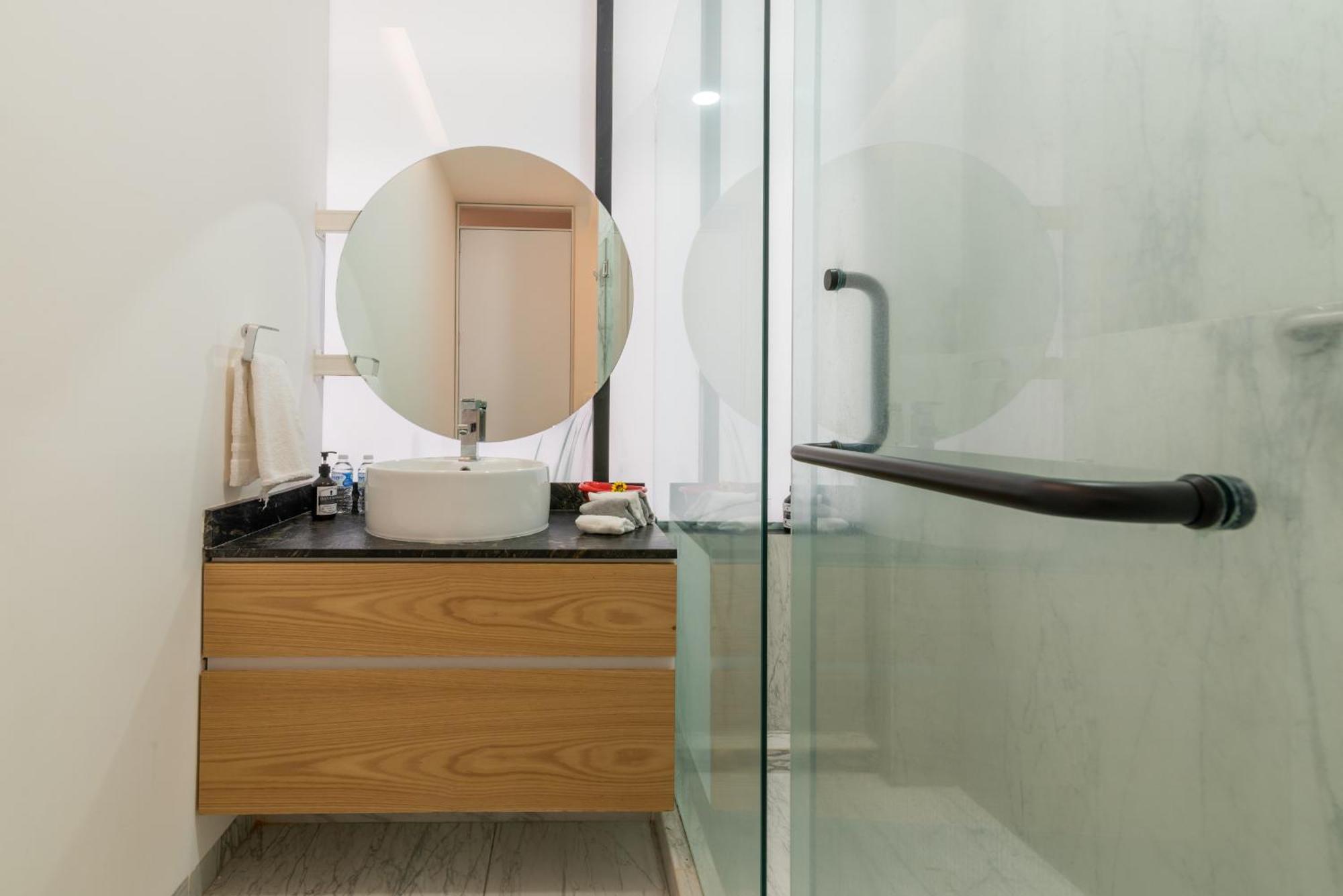 Stylish Quiet Studio, Smart Tv, Six Flags 1k Hotel Cidade do México