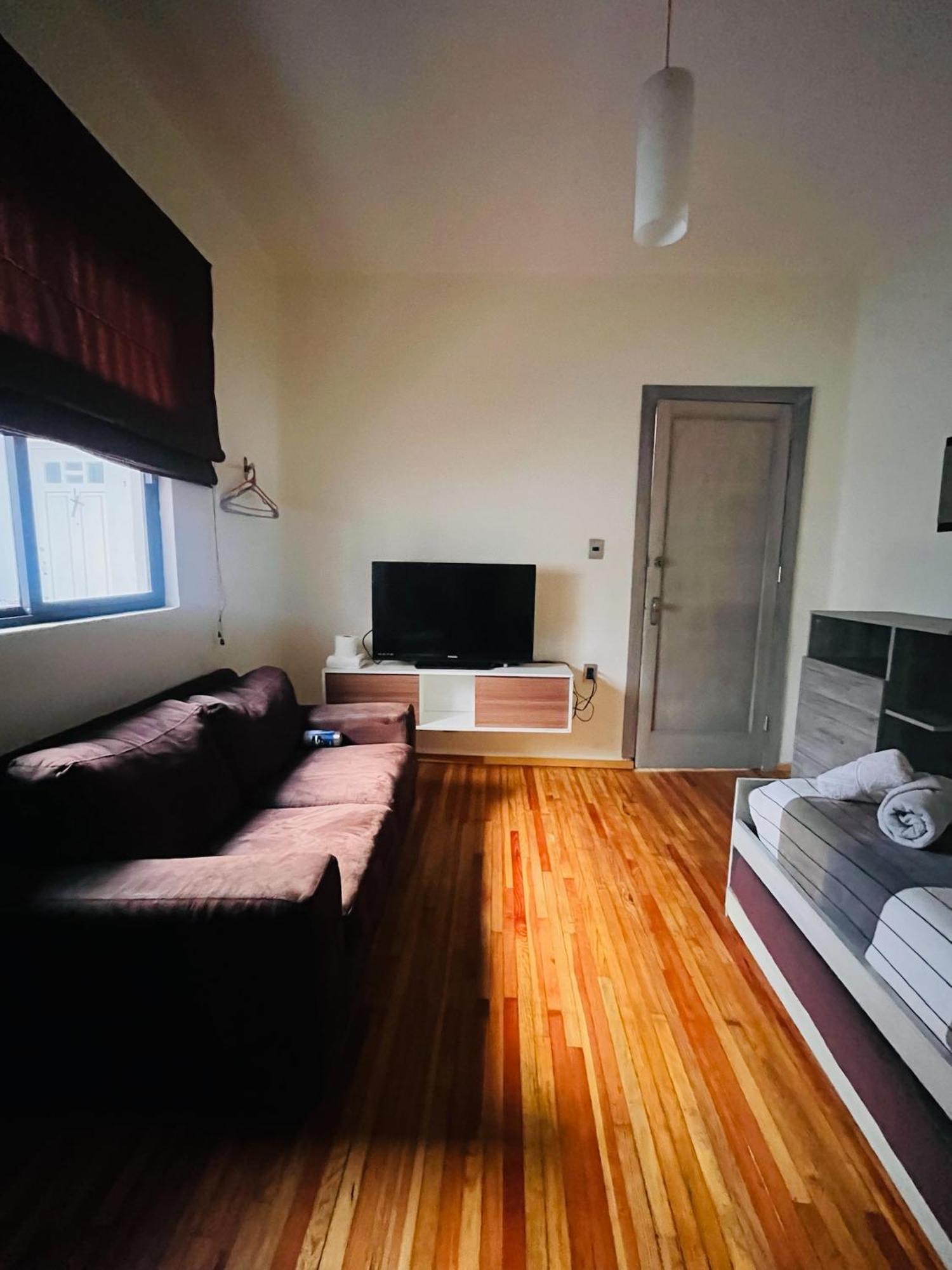 Departamento Remodelado Y Compartido En Roma Sur, Cerca Centro Medico *