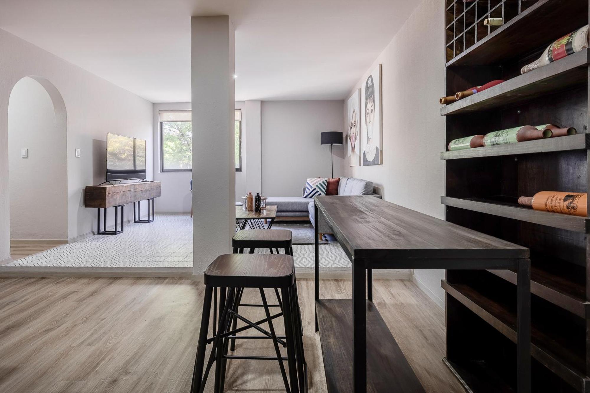 Urban Oasis In Roma - Wifi - Laundry - Sleeps 7