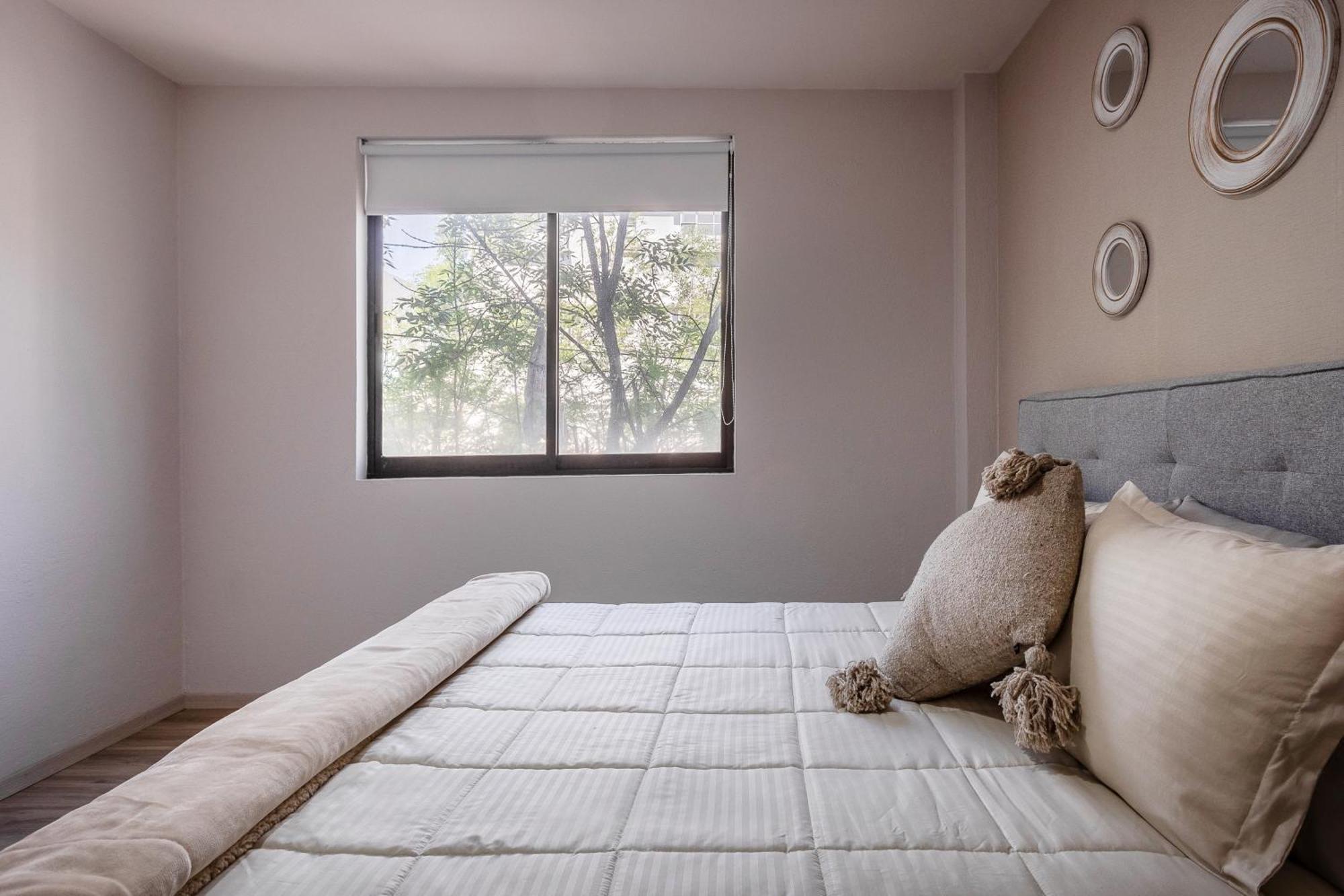 Apartamento Urban Oasis In Roma - Wifi - Laundry - Sleeps 7 *