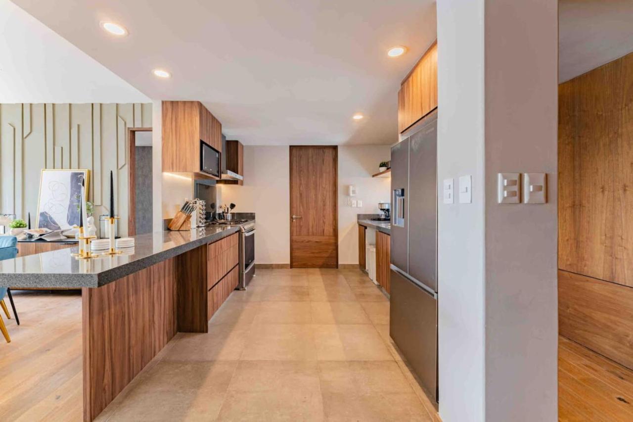 Сasa de vacaciones Stylish 3-level Penthouse With Private Rooftop *
