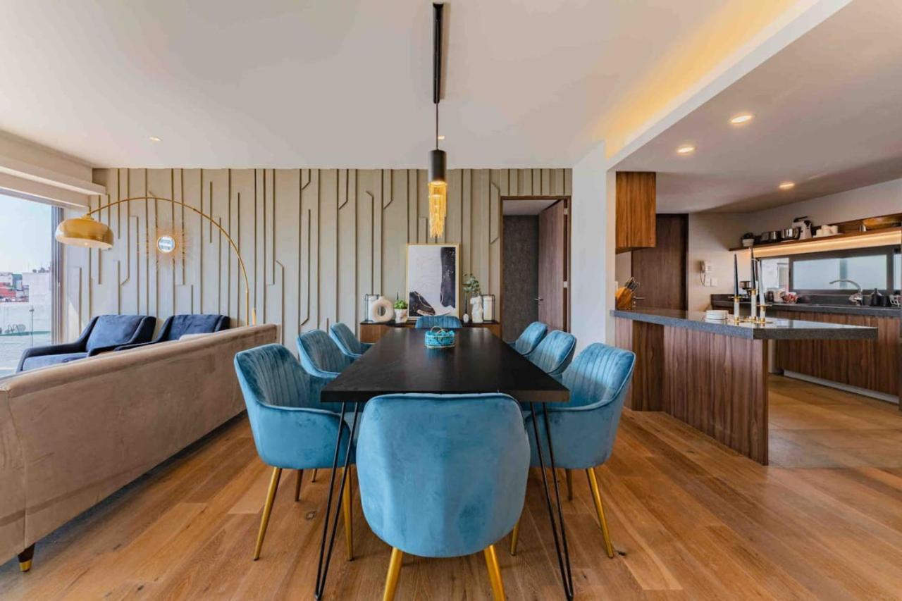 Сasa de vacaciones Stylish 3-level Penthouse With Private Rooftop *