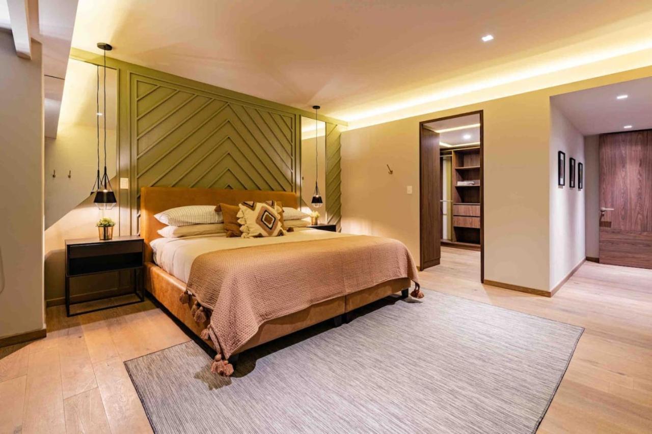 Stylish 3-level Penthouse With Private Rooftop Holiday home Mexico City