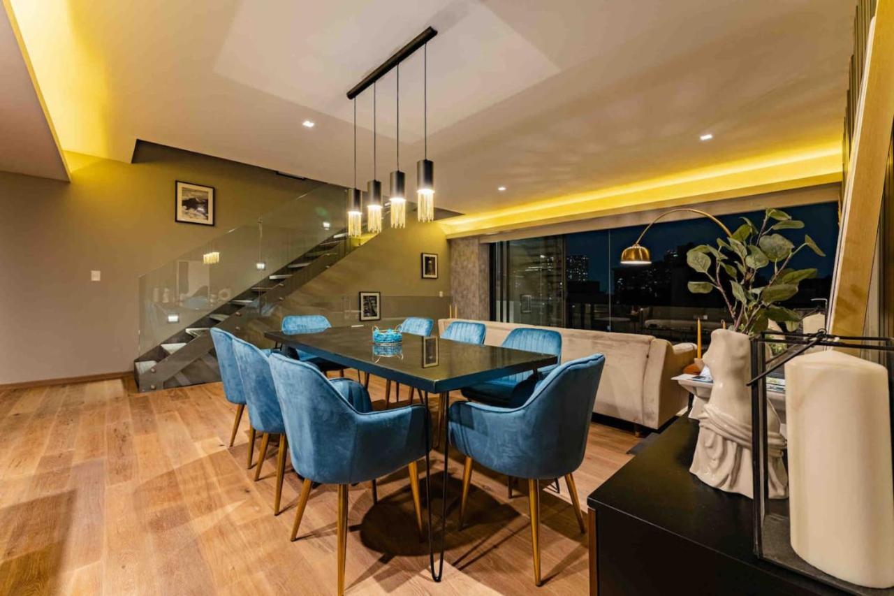 Stylish 3-level Penthouse With Private Rooftop
