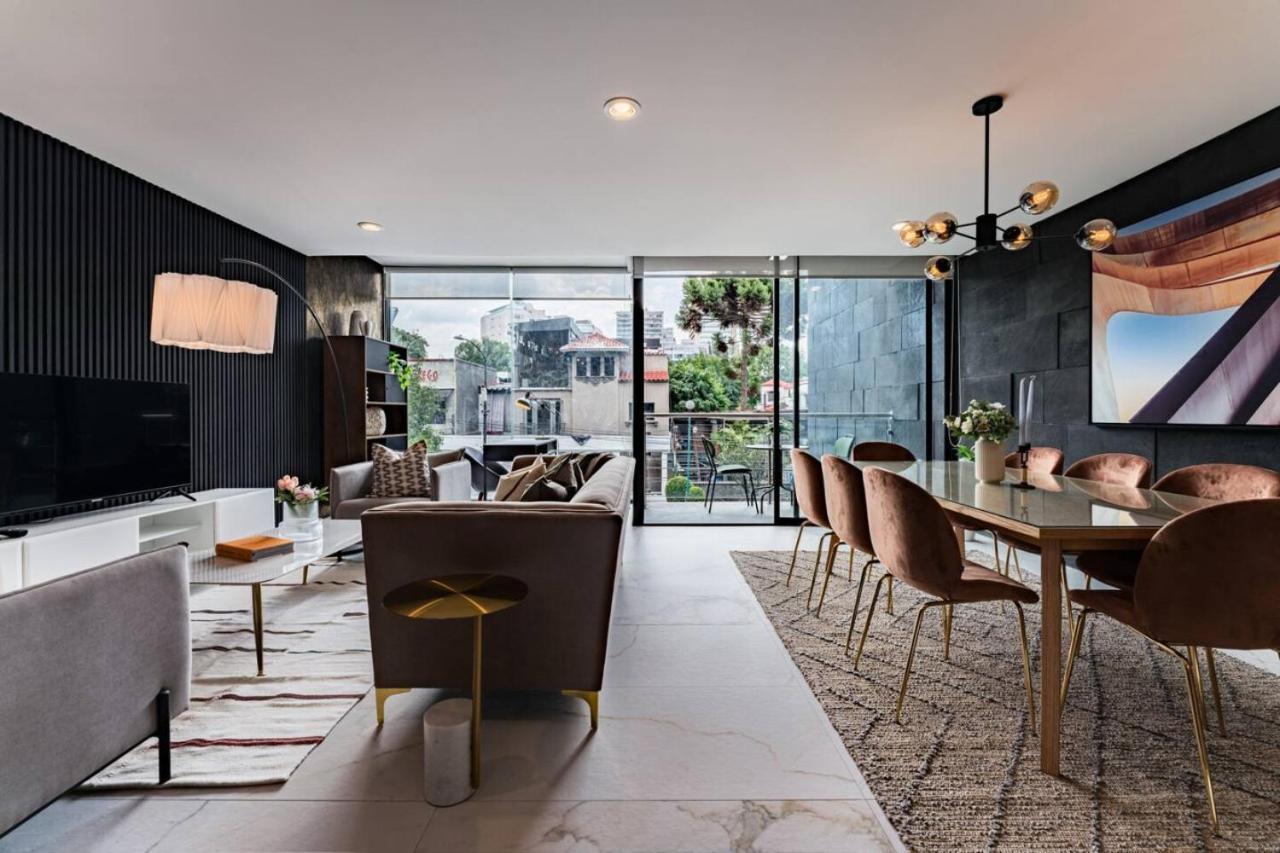 Urban Elegance With Balcony Views Apartamento *