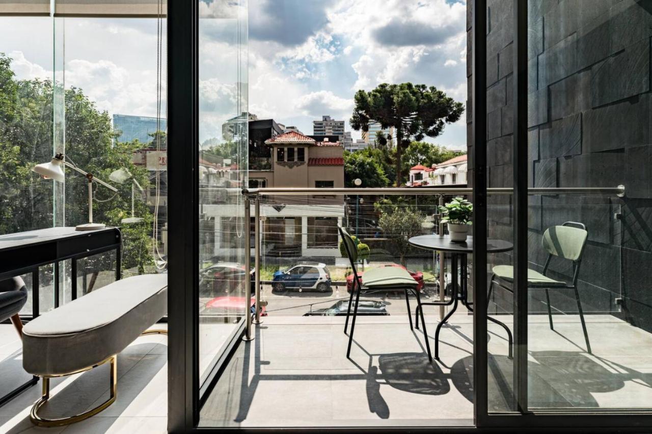 Urban Elegance With Balcony Views Cidade do México