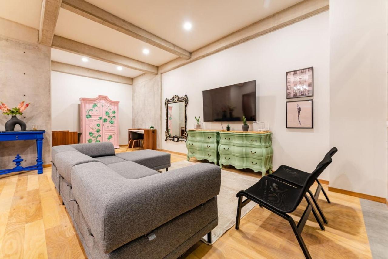 Apartamento Two One Group Living *