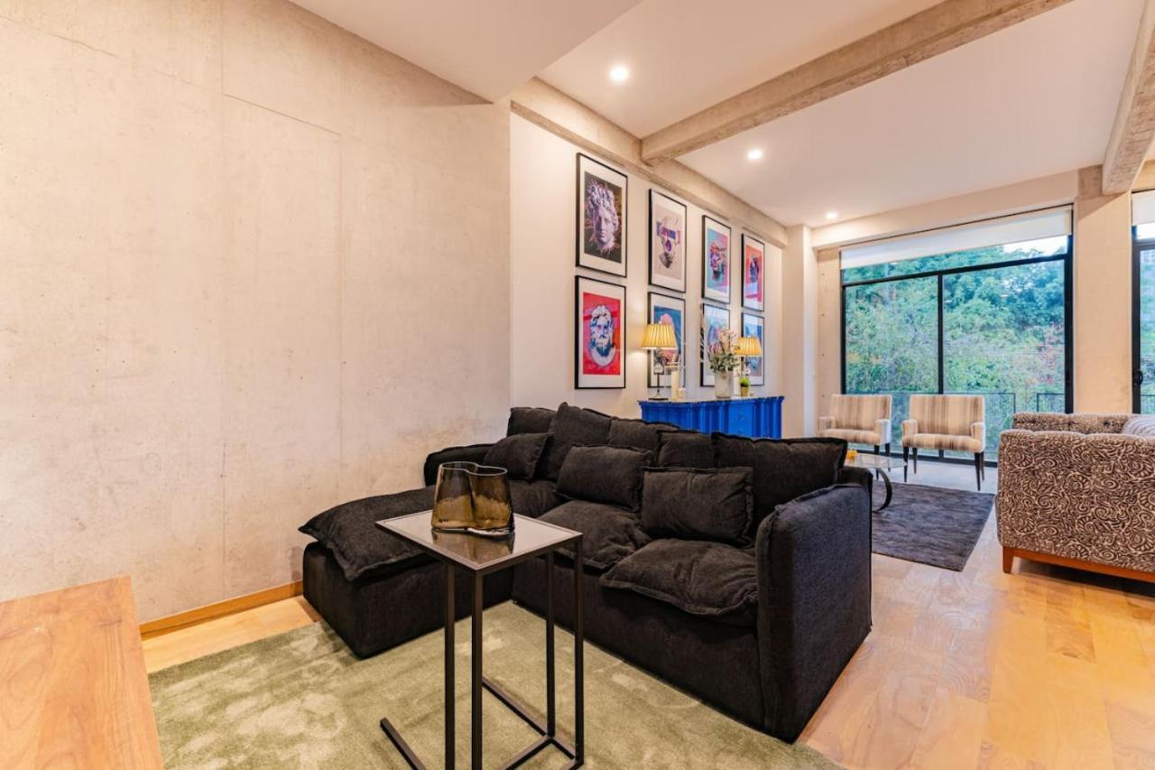 Two One Group Living Apartamento
