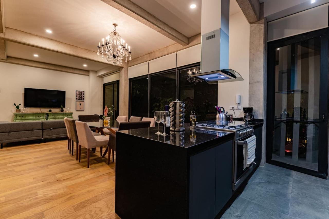 Two One Group Living Apartamento *