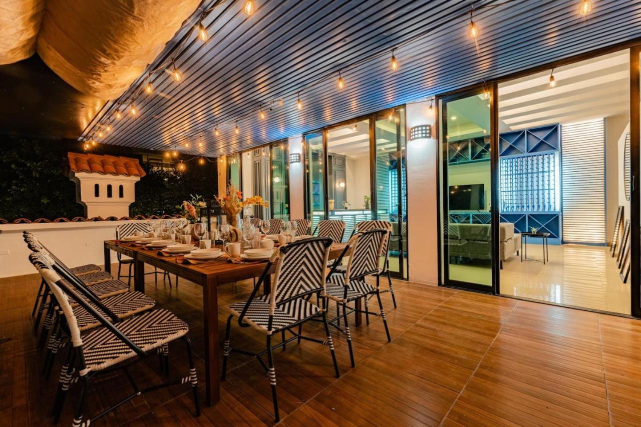 Charm Near Roma Luxurious Mansion For Groups Сasa de vacaciones *