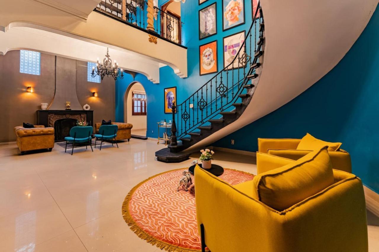Charm Near Roma Luxurious Mansion For Groups Сasa de vacaciones
