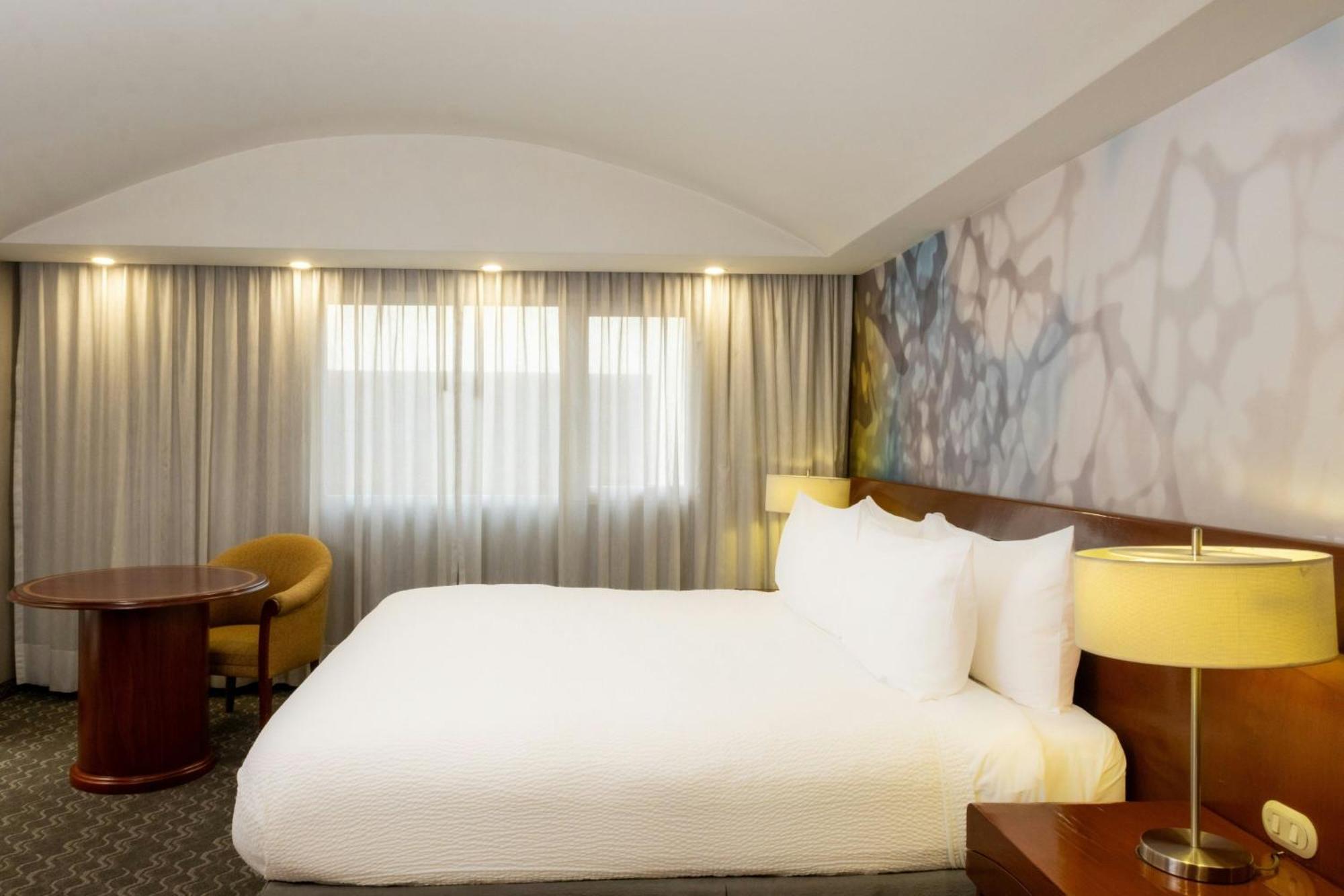 Courtyard By Marriott Revolucion México DF