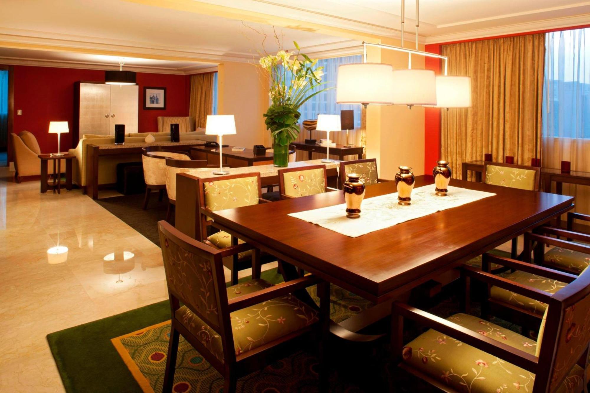 Hotel Marriott Reforma 5*