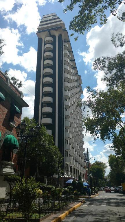 Century Reforma 4*