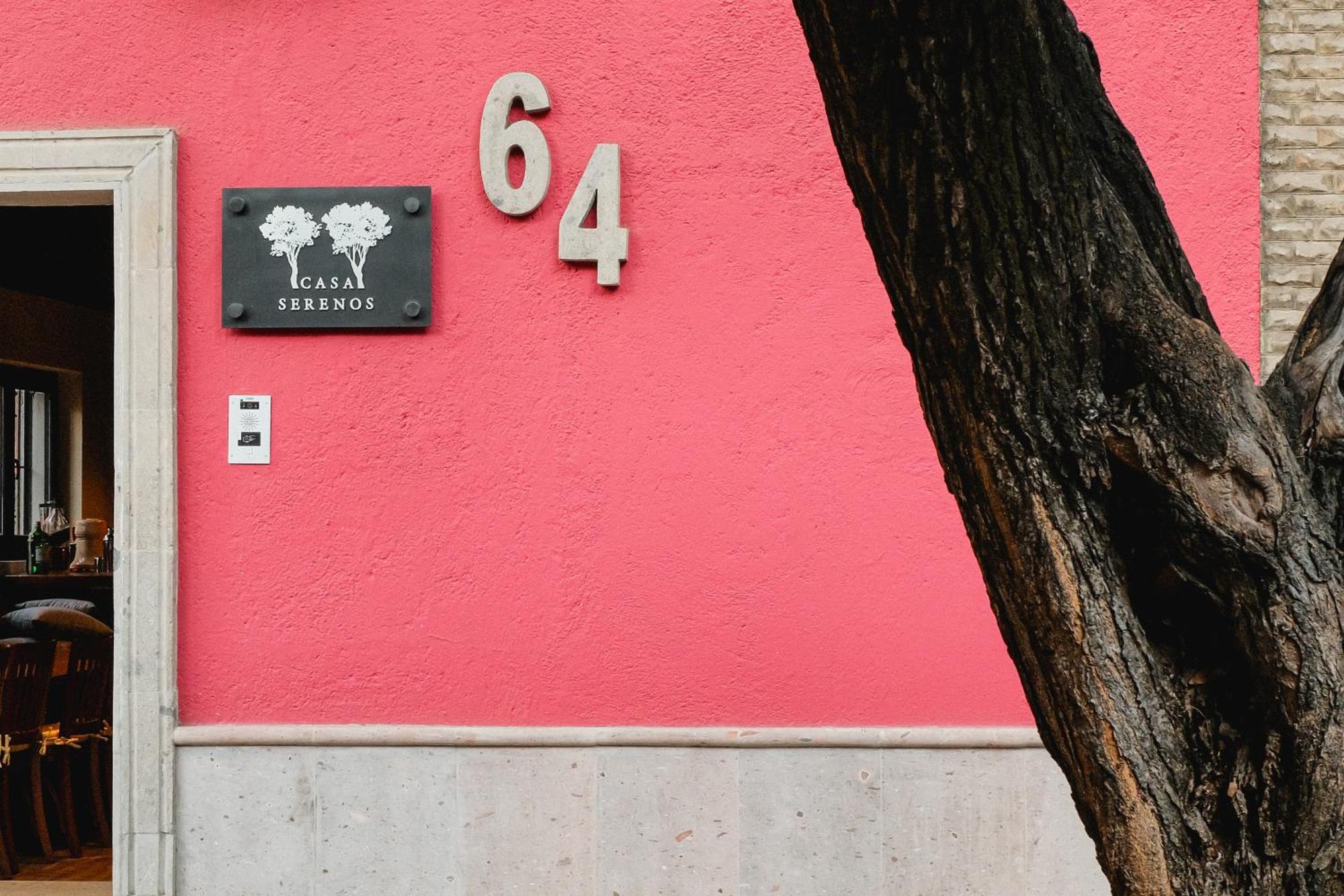 Casa Serenos Hotel