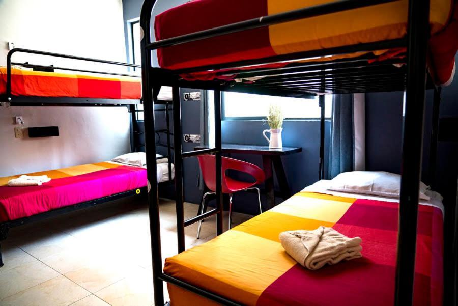 Df Hostal