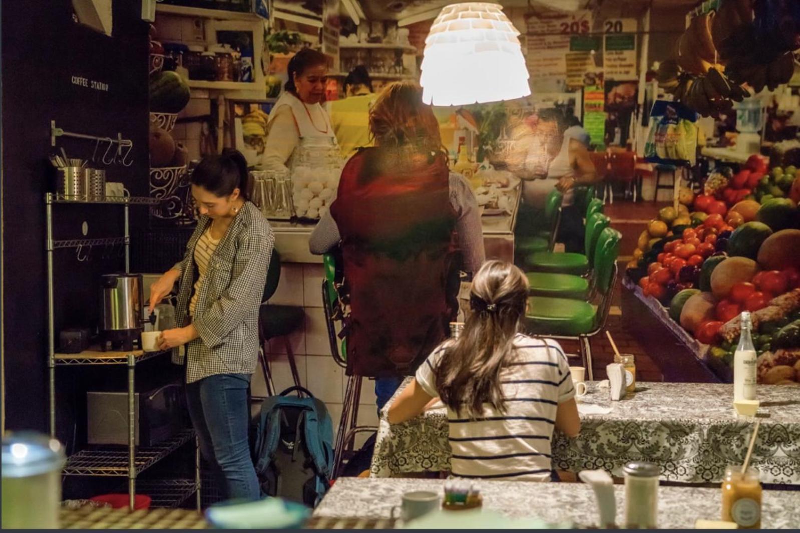 Hostal Df *
