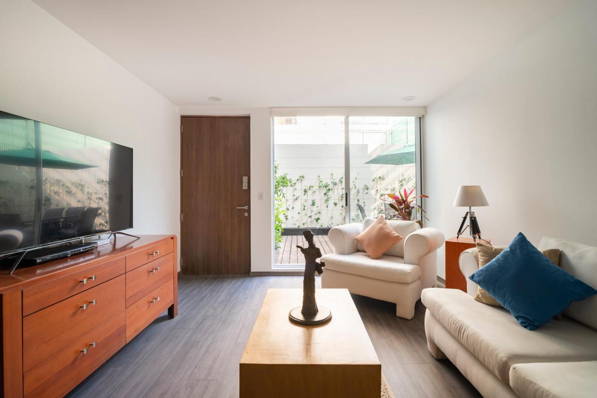 I105 - 3br - 2bth Apartamento