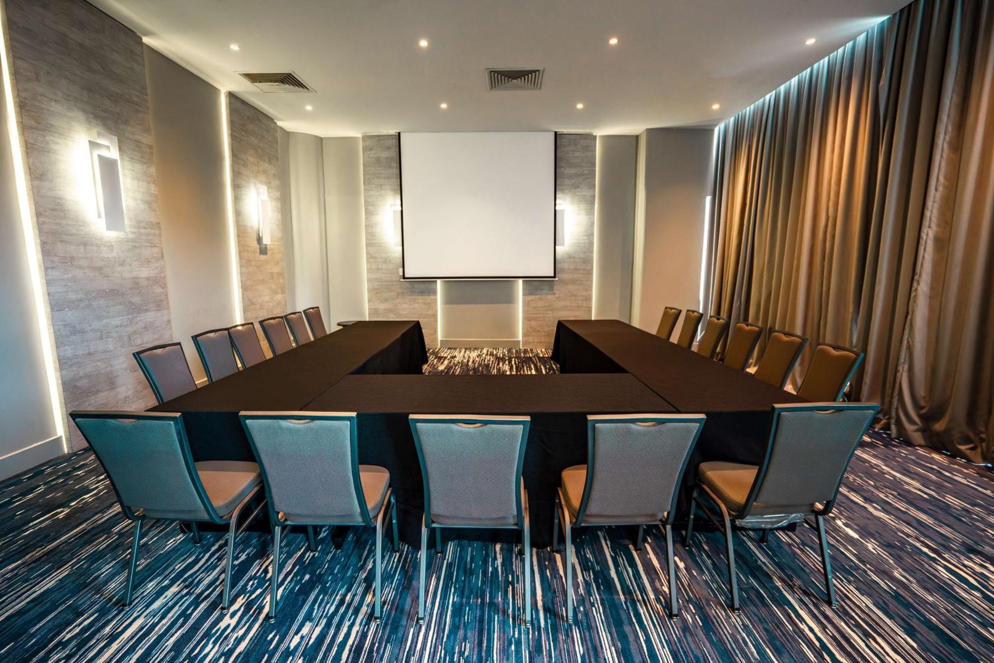 Hotel Hilton Garden Santa Fe Mexico City