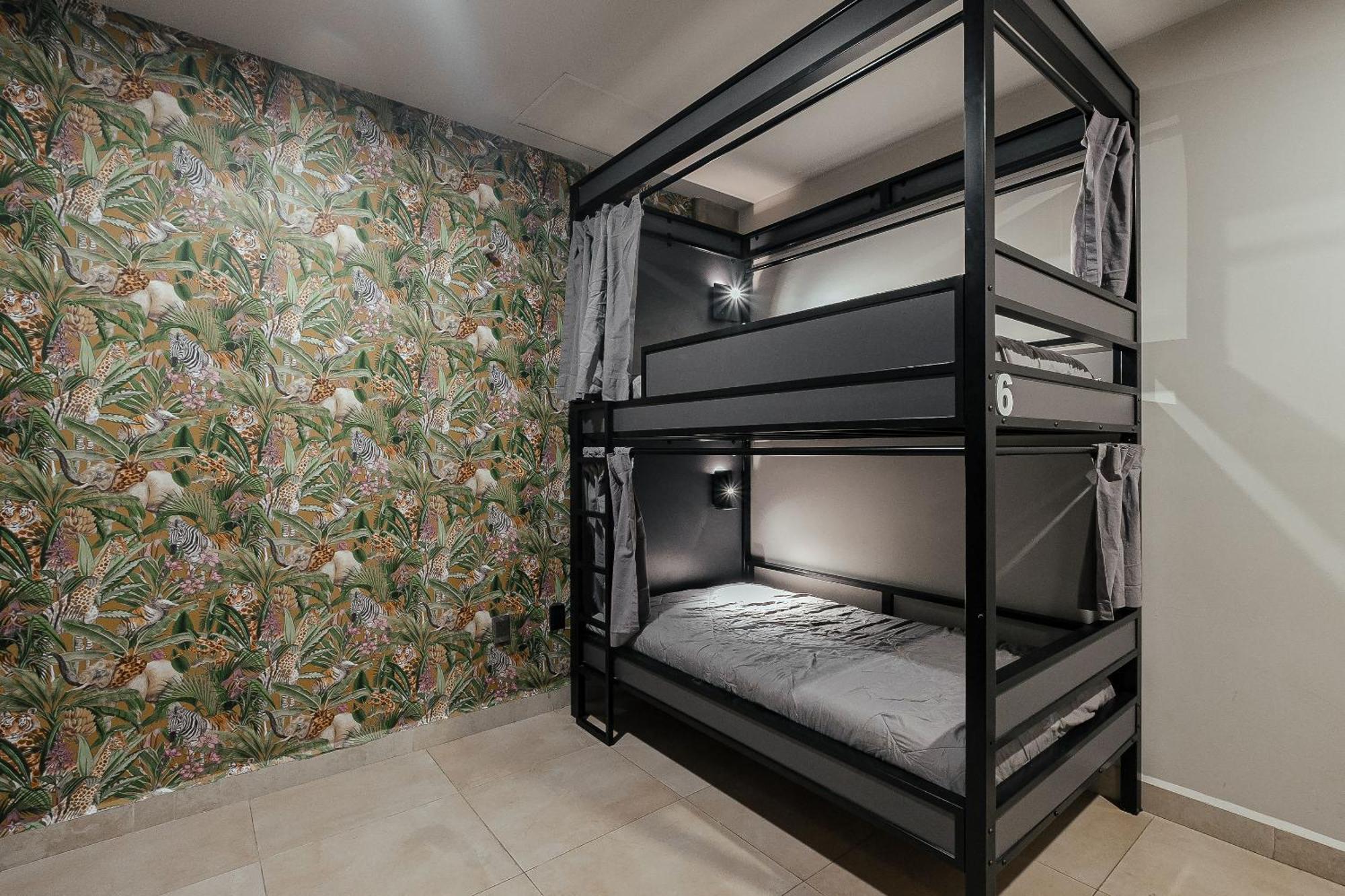 Hostal Mixed