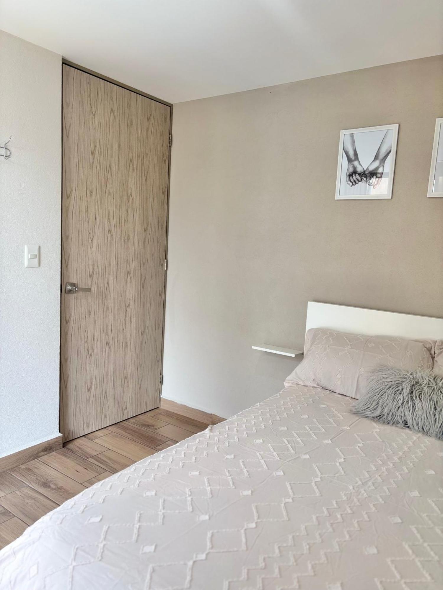 Habitación en casa particular Privada En Departamento Compartido En El Centro De La Cdmx, Buenavista Cerca De Reforma Zocalo *