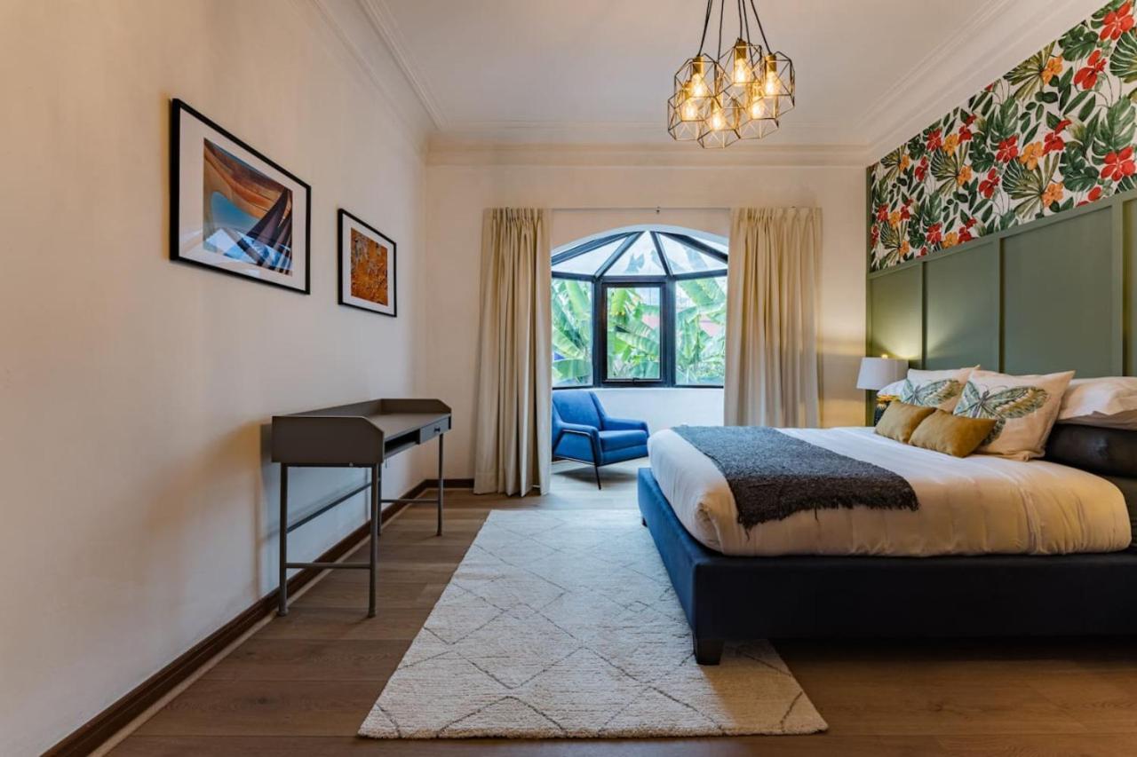 Holiday home Perfect For Groups Spacious House With Essentials And Convenient Features