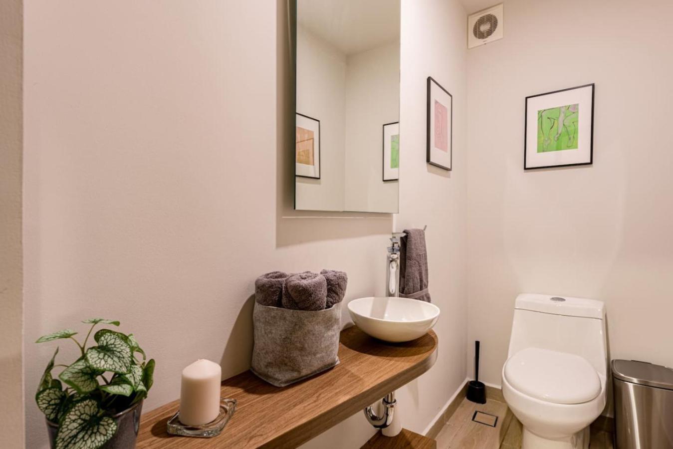 Stylish In La Roma Near Restaurants And Bars Apartment Mexico City