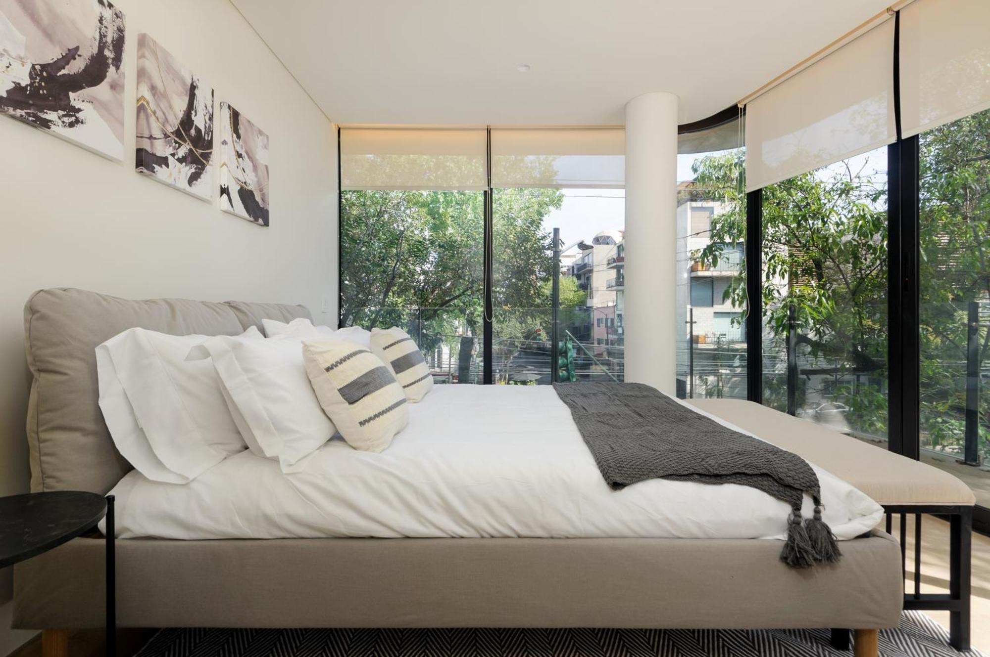 Saltillo 85, Centric With Balcony And Natural Light *