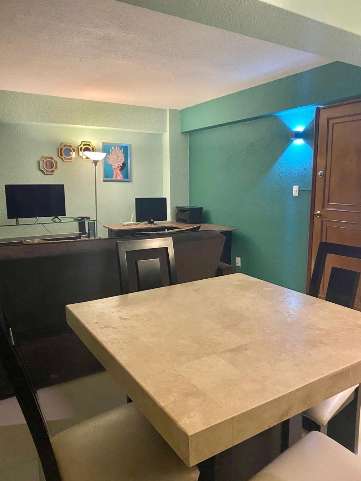 Espacioso Con Oficina Y Internet De Alta Velocidad Apartamento México DF