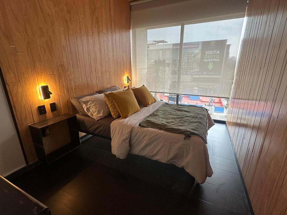 With Balcony In The Heart Of The Apartamento