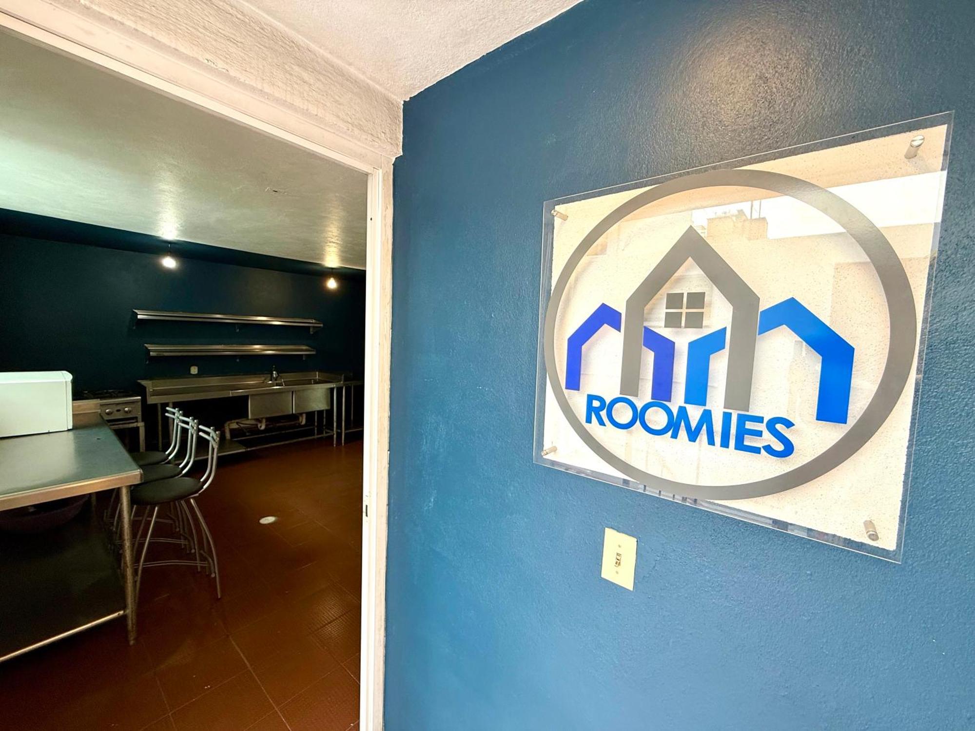 Hostal Roomies Reforma - La Diana