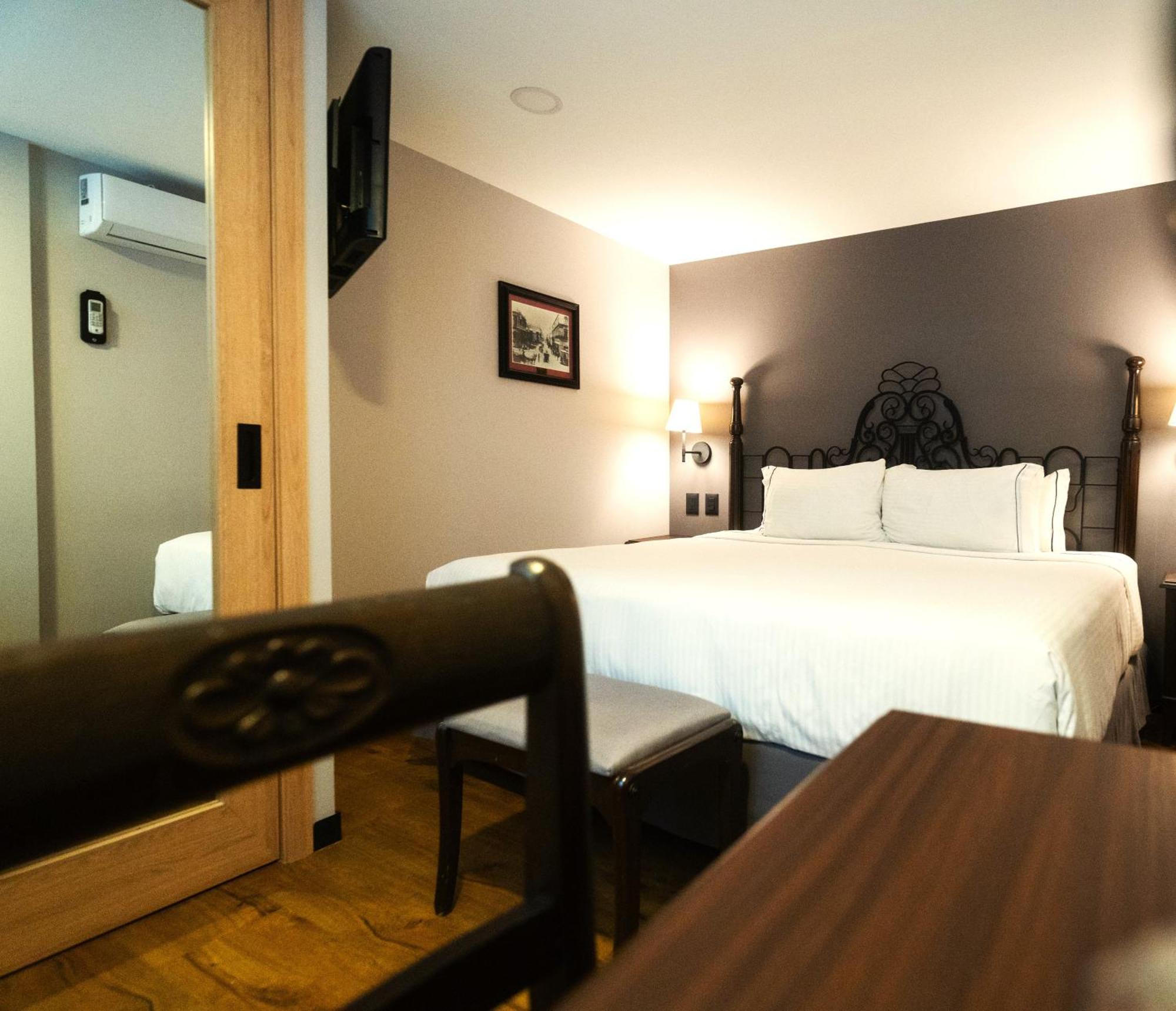 Hotel Canada