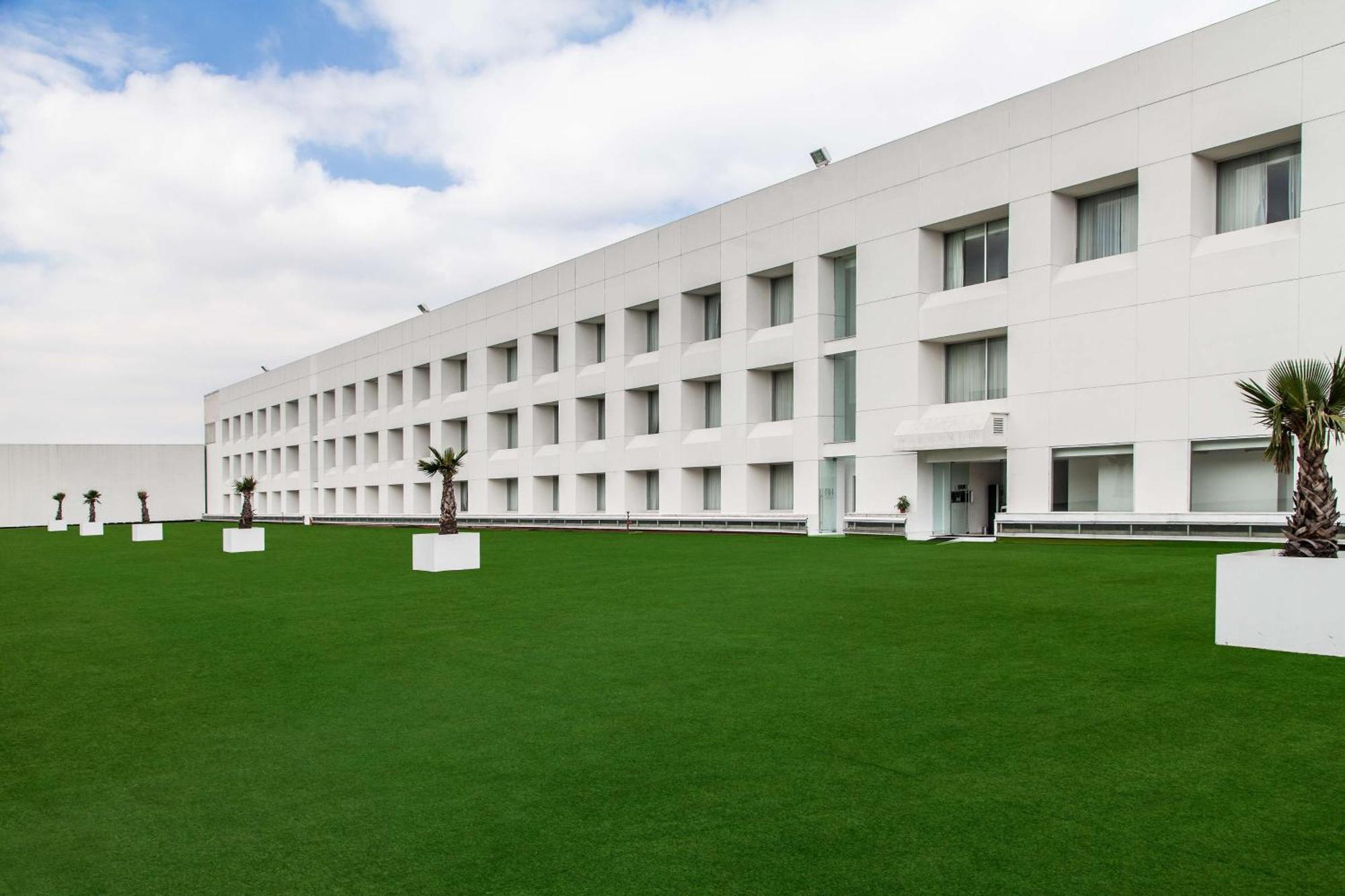 Nh Collection Airport T2 Hotel