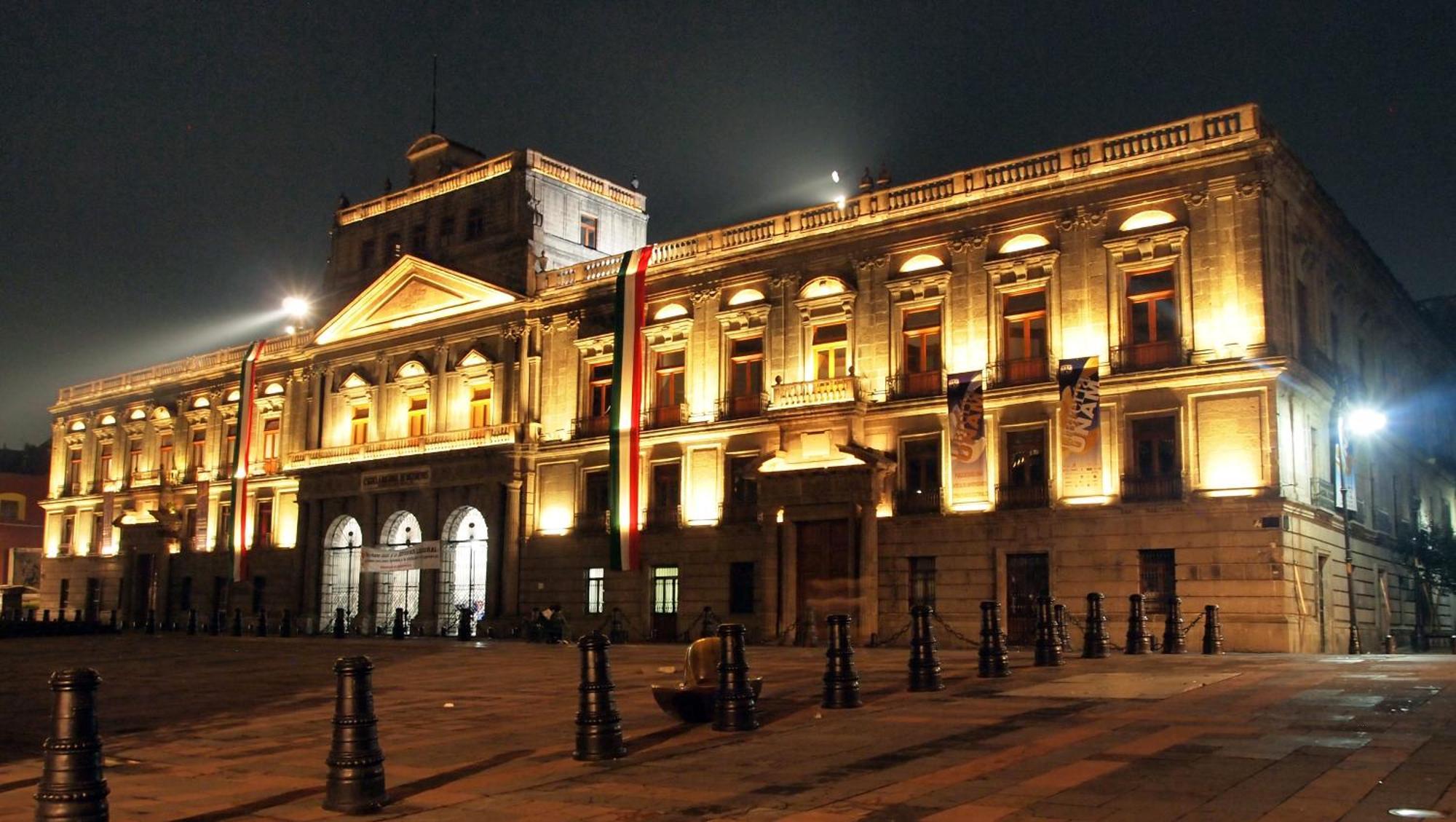 Habitación en casa particular Magnifica Rodeada De Arte En Centro Historico *