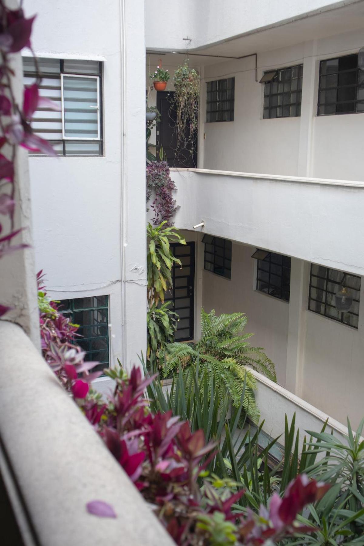 Art Deco In La Condesa Apartment