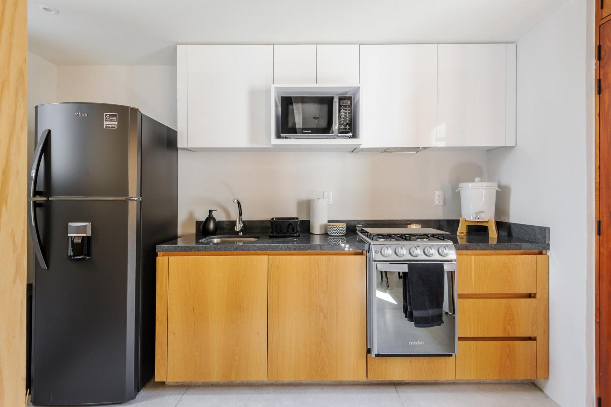 New! Historic Colonial Duplex In Downtown Apartamento