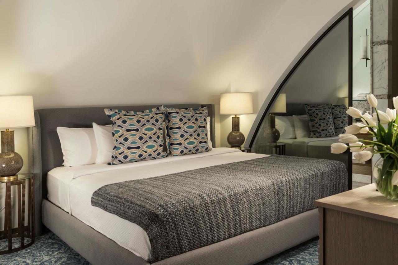 Marquis Skysuites