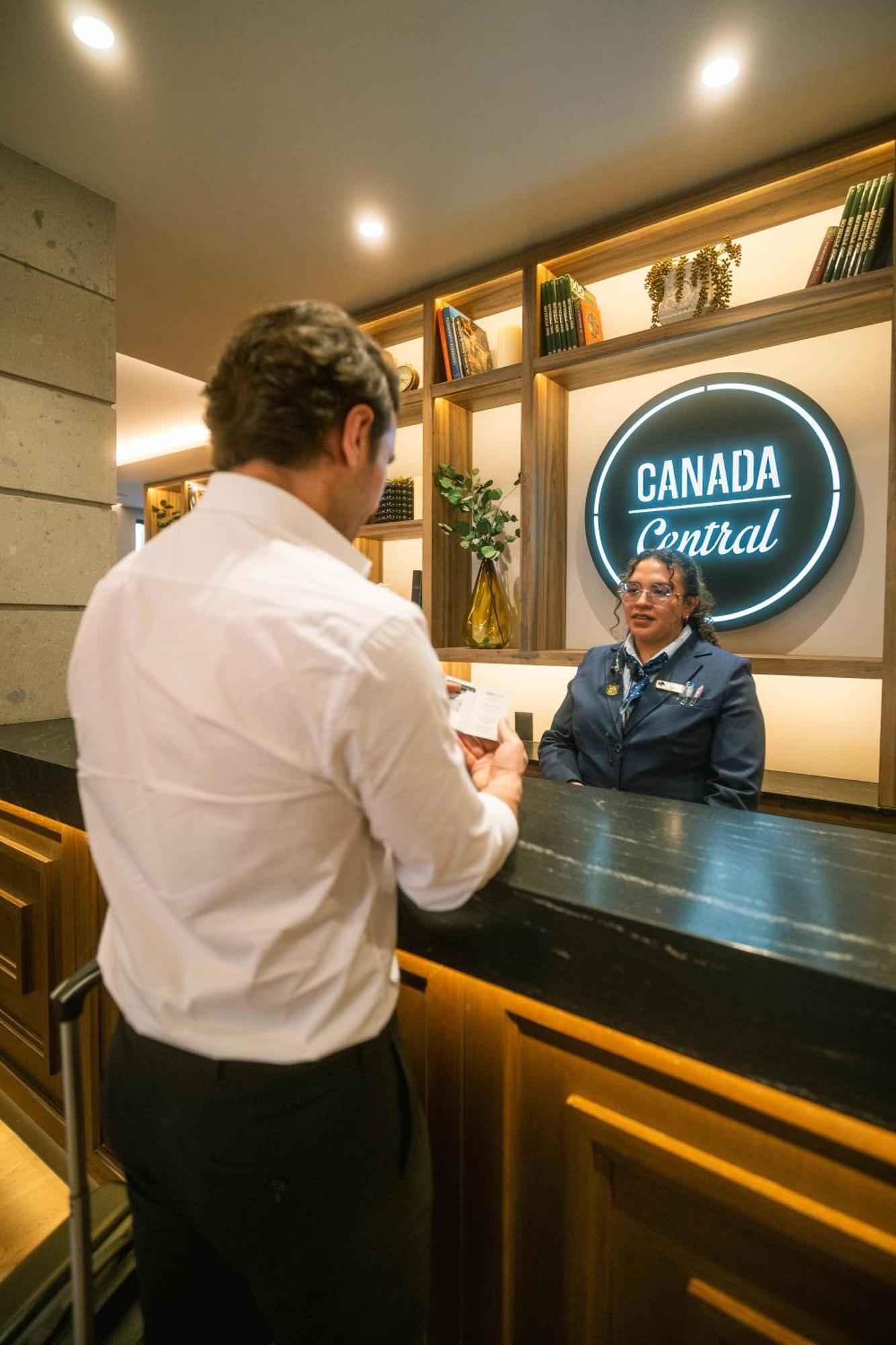 Hotel Canada