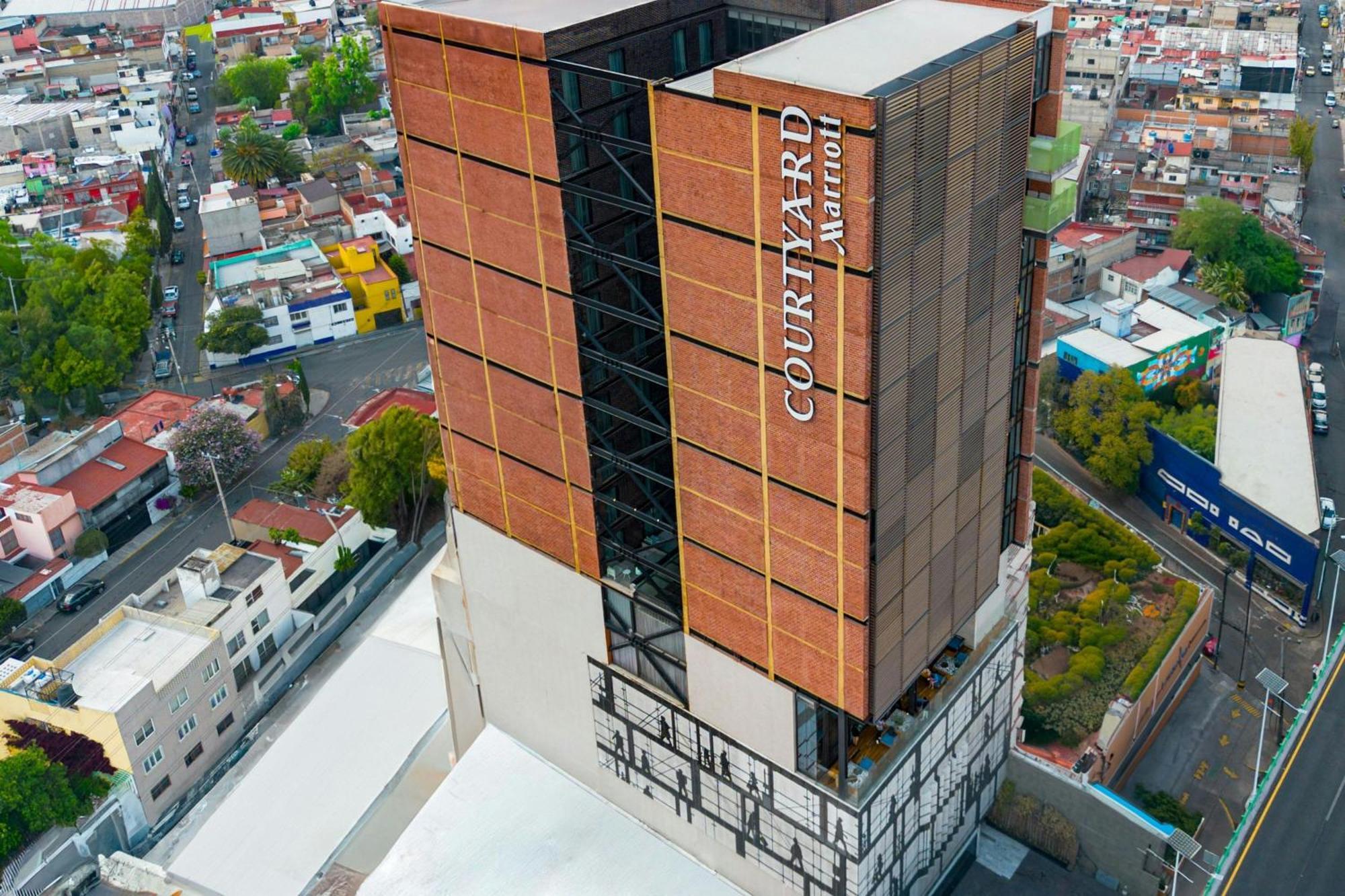 Courtyard By Marriott Toreo 4*