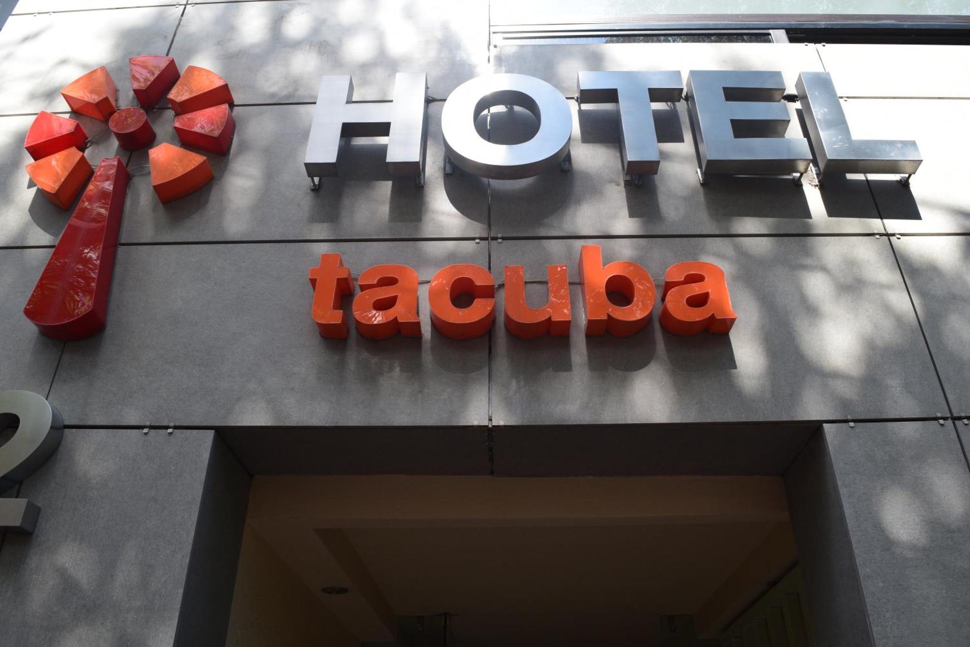 Tacuba Hotel *
