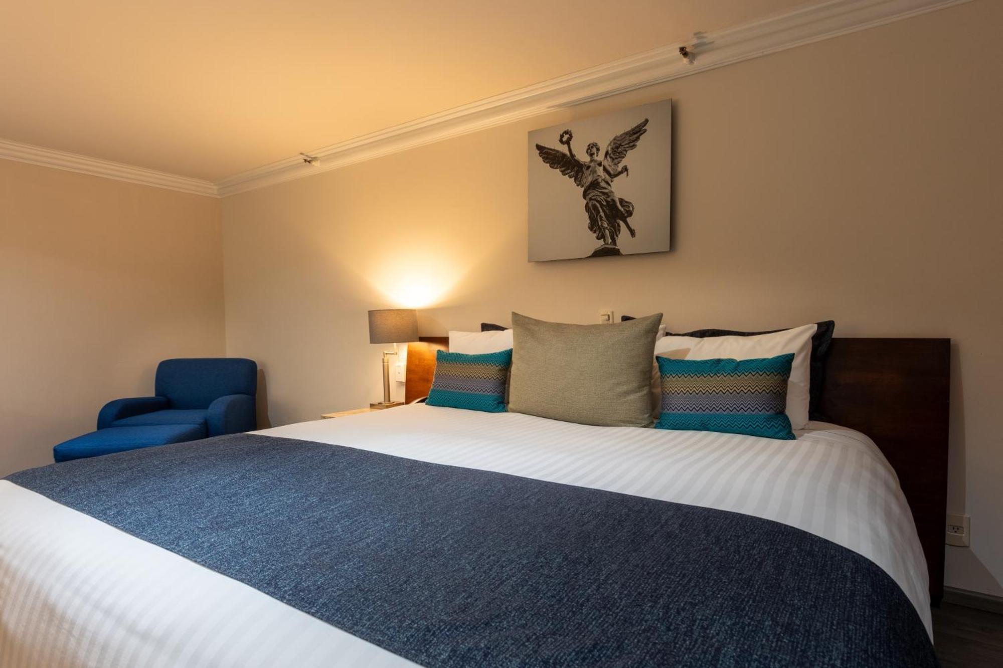 Obelisk Hotel 4*