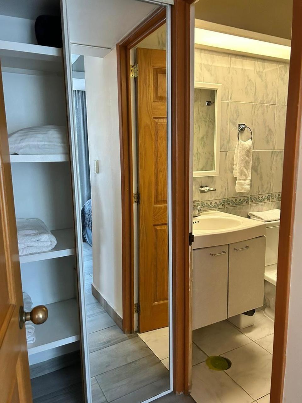 Hotel Arquimedes 33