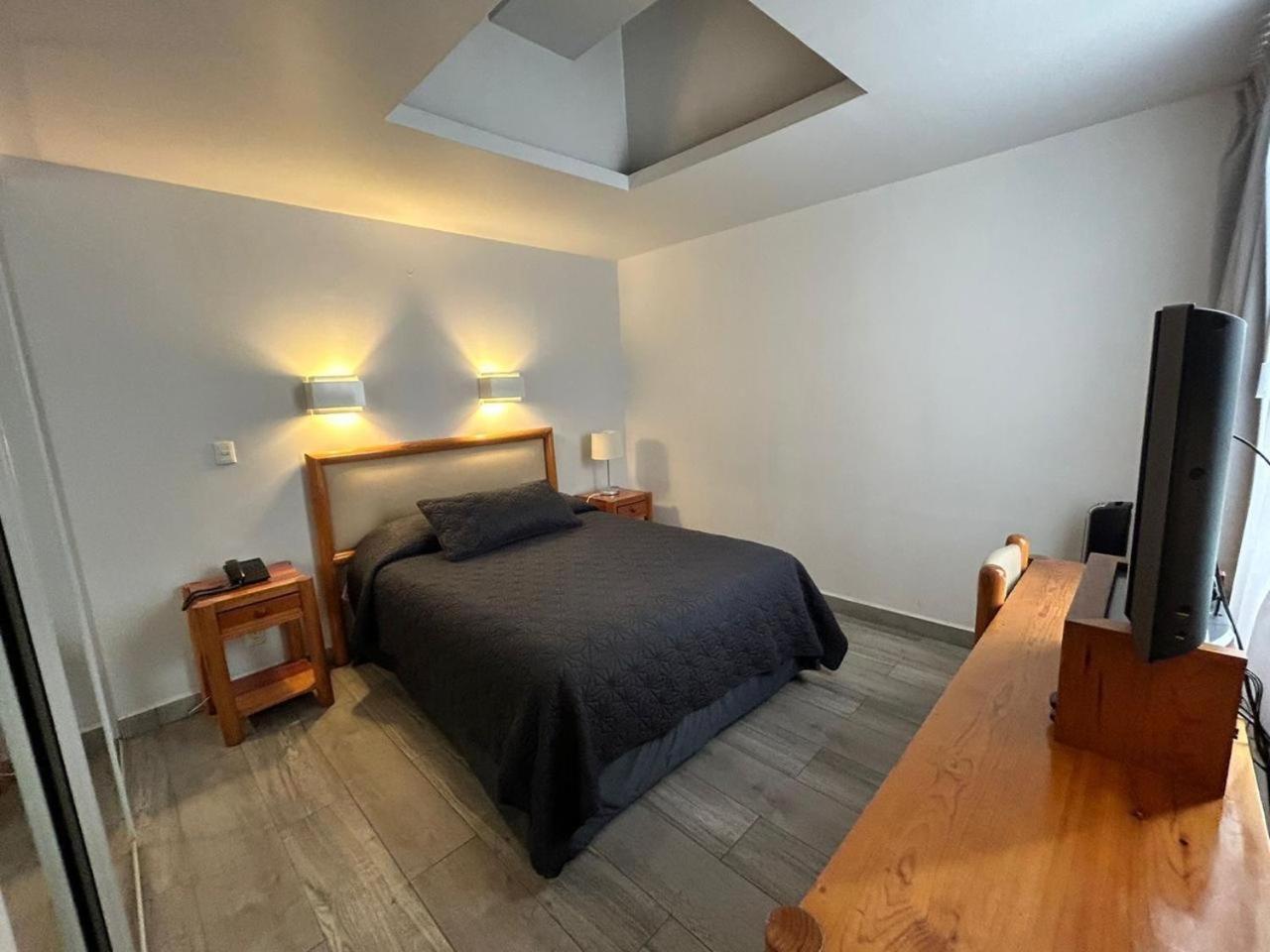 Hotel Arquimedes 33 *