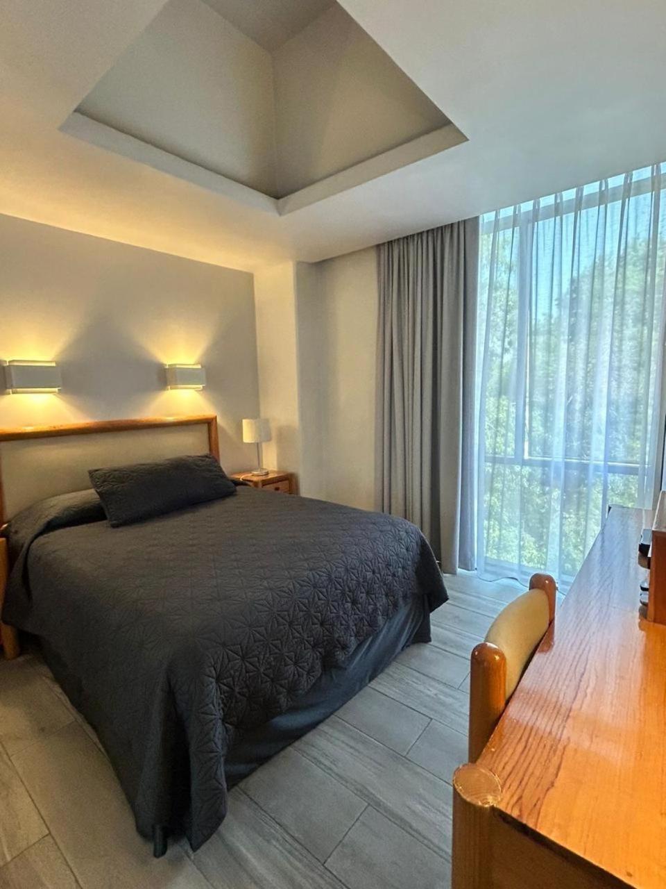Hotel Arquimedes 33 *